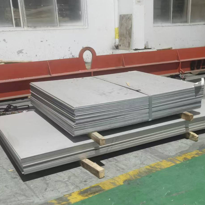 Steel plate low alloy high-strength
